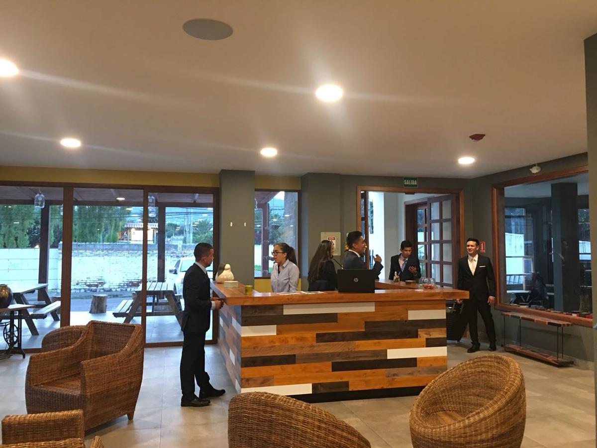 Ilalo Garden Hotel & Restaurant Кіто Екстер'єр фото